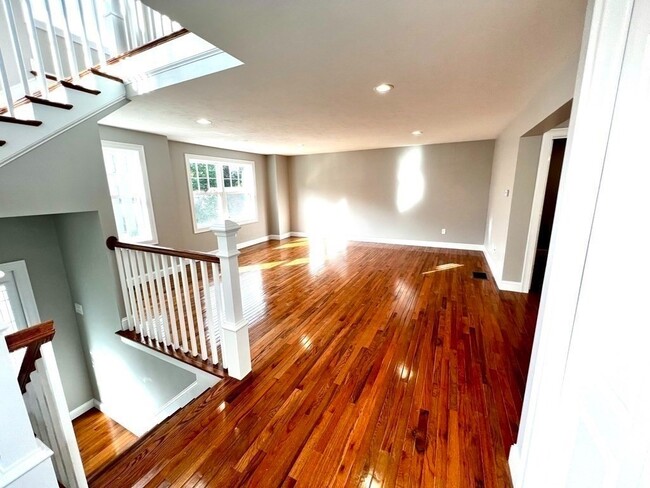3 Clarence St in Worcester, MA - Building Photo - Building Photo