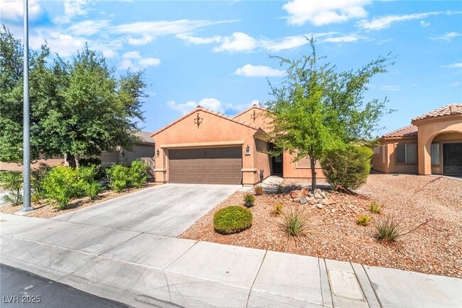 4051 Russian Rider Dr in Las Vegas, NV - Building Photo - Building Photo