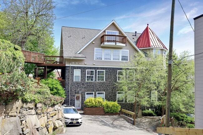 170 Undercliff Ave, Unit 3, Unit 3