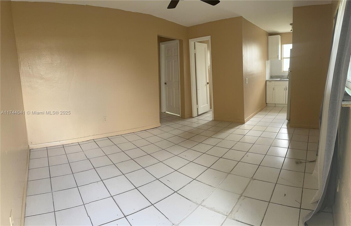 2856 NW 14th St in Fort Lauderdale, FL - Building Photo