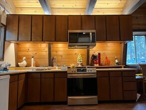 3229 Marlette Cir in South Lake Tahoe, CA - Building Photo - Building Photo