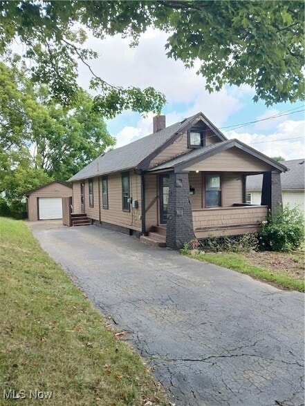 property at 32 E Faith St