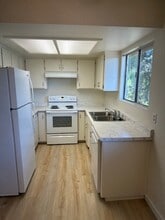 512 Fein Ave in Paso Robles, CA - Building Photo - Building Photo