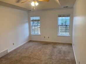 222 Walnut Trace Dr in Memphis, TN - Building Photo - Building Photo