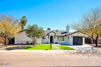 6325 N 83rd Pl in Scottsdale, AZ - Foto de edificio - Building Photo