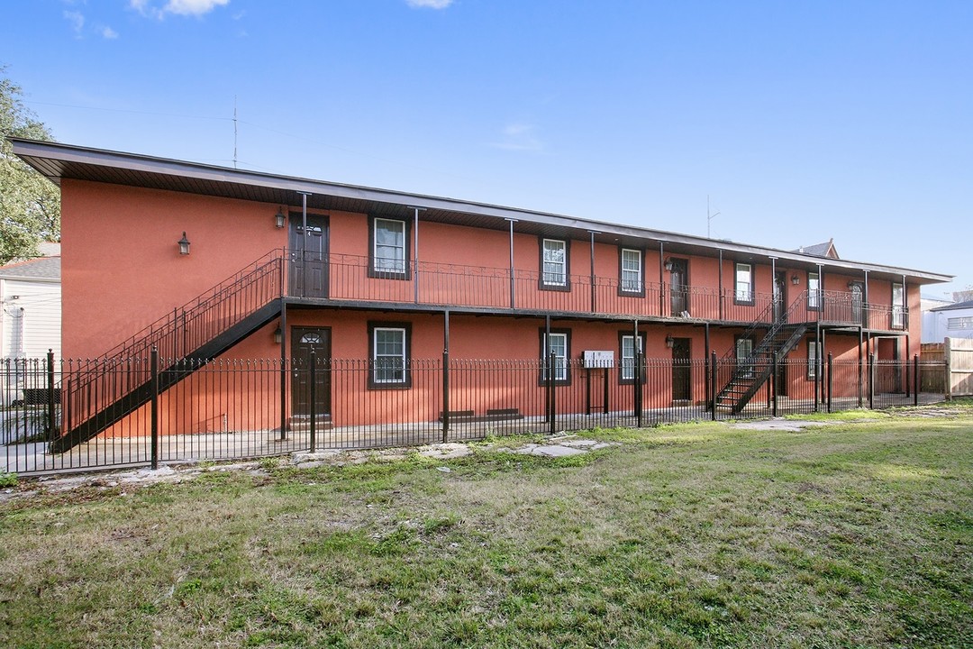 2012 Bienville St in New Orleans, LA - Building Photo