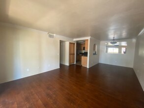 5057 Los Morros Way in Oceanside, CA - Building Photo - Building Photo