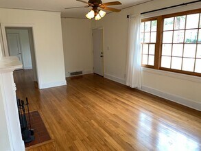 155 Windsor Ct in Athens, GA - Building Photo - Building Photo