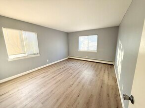 1455-1465-1465 Sheridan Rd in Kenosha, WI - Building Photo - Building Photo