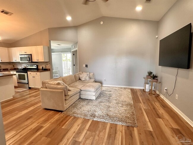 346 Mizzen Ln in Pensacola, FL - Building Photo - Building Photo