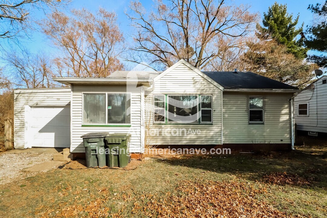 1850 Huey St in South Bend, IN - Building Photo