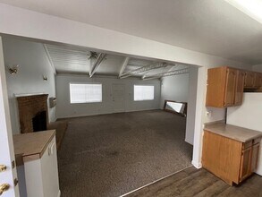 2121 Euclid Ave, Unit Euclid Studio in Long Beach, CA - Building Photo - Building Photo