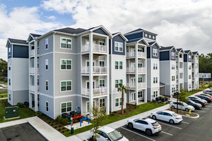 The Waverly at Winter Haven Apartamentos