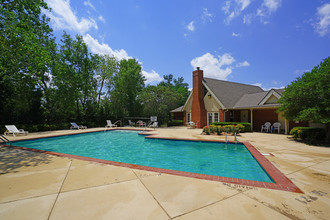 Coffee Creek Apartments in Edmond, OK - Foto de edificio - Building Photo