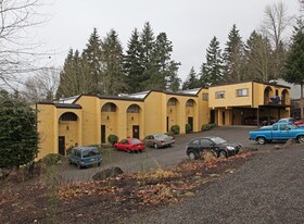 La Casa in Redmond, WA - Building Photo