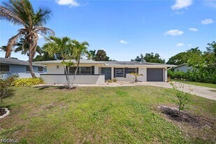 1039 El Mar Ave in Ft. Myers, FL - Building Photo