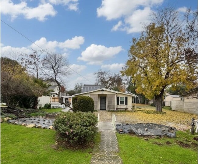 property at 2352 Shasta St