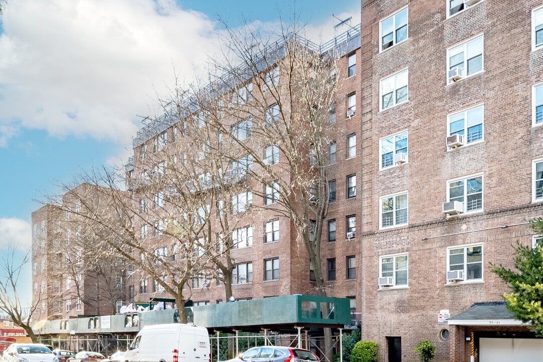 The Forester in Forest Hills, NY - Building Photo