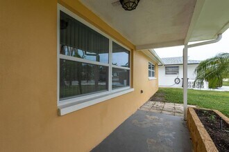 3511 Calera Dr in New Port Richey, FL - Building Photo - Building Photo