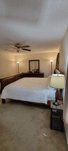100 Summerglen Rdg in Newport News, VA - Foto de edificio - Building Photo