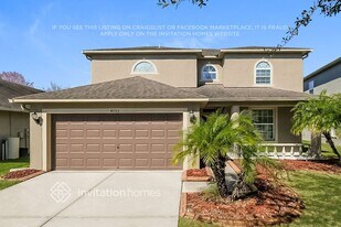 4053 Huntingdale Ct, Unit K302 in Wesley Chapel, FL - Building Photo