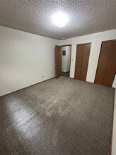 413 S Johnson St in Iowa City, IA - Building Photo - Building Photo