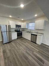 409 E Doxey St in Strafford, MO - Building Photo - Building Photo