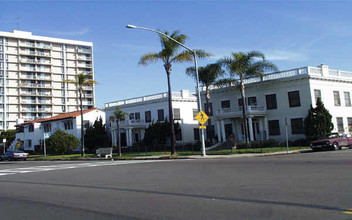 Apartments On The Park in San Diego, CA - Building Photo - Building Photo