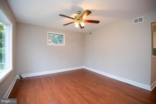 839 Clifton Ave in Arnold, MD - Building Photo - Building Photo