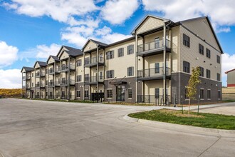 Harvest Lofts in Center Point, IA - Foto de edificio - Building Photo