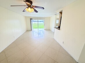 3445 NW 44th St in Lauderdale Lakes, FL - Building Photo - Building Photo