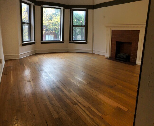 3753 N Fremont St-Unit -Fre 3N in Chicago, IL - Building Photo - Building Photo