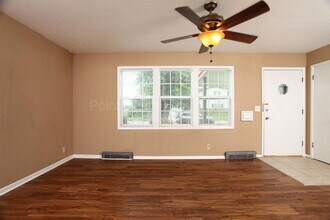 1615 W Crawford St in Wichita, KS - Building Photo - Building Photo