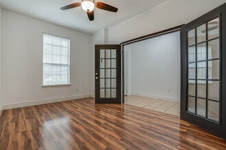 11905 Fieldcrest Run in San Antonio, TX - Building Photo - Building Photo
