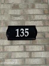135 Ridley Ln in Youngsville, LA - Foto de edificio - Building Photo