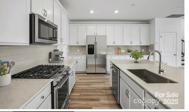 property at 9240 Walnut Hl Rd NW