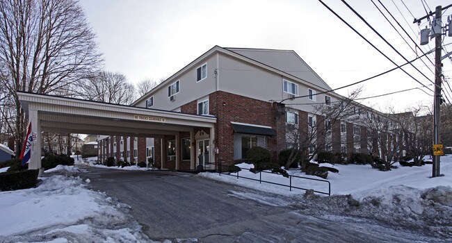Boulevard Apartments in Cranston, RI - Building Photo - Building Photo