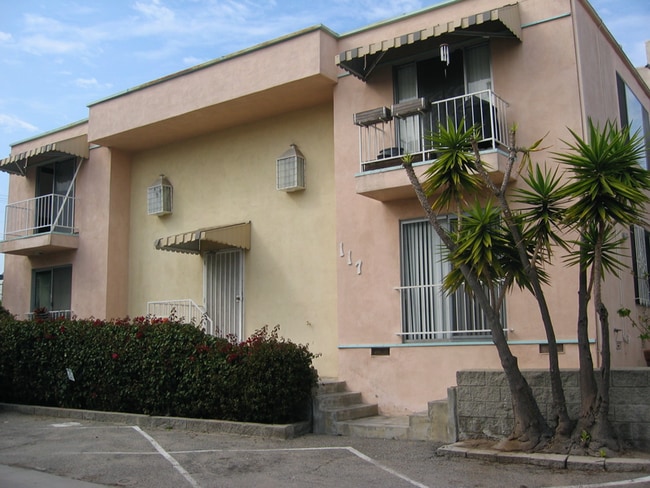 117 Catamaran St