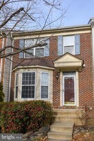 3842 Koval Ln in Woodbridge, VA - Building Photo