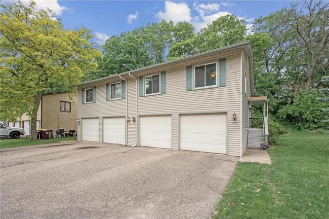 419 Butler Ave E in West St. Paul, MN - Building Photo - Building Photo