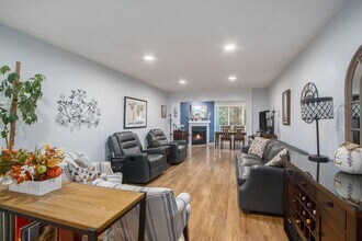 237-239 Lovell St in Schoolcraft, MI - Building Photo - Building Photo