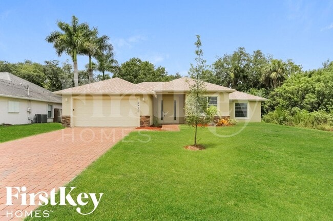 property at 980 SW Del Rio Blvd