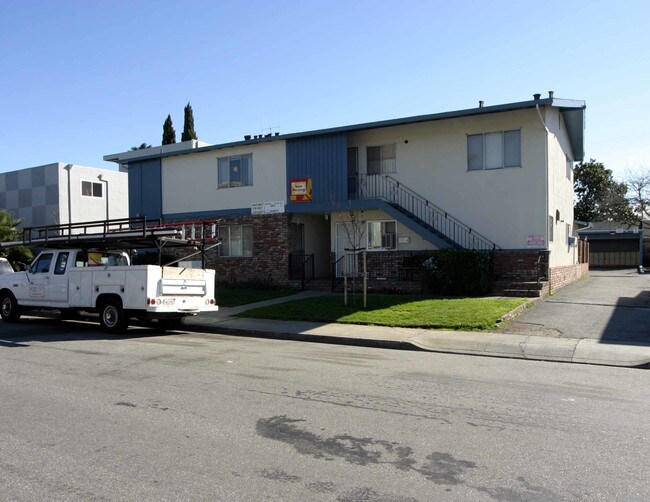 2356 Sutter Ave in Santa Clara, CA - Building Photo - Building Photo