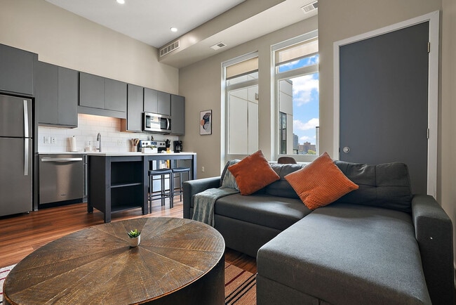 1410 Nicollet Ave in Minneapolis, MN - Building Photo - Building Photo