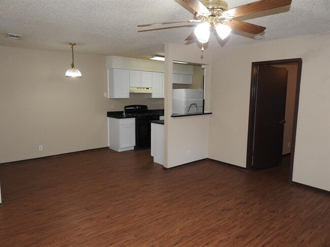 12402 Deer Falls Dr in Austin, TX - Building Photo - Building Photo