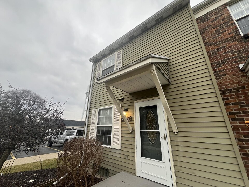 4569 Moffett Rd NW in Comstock Park, MI - Building Photo