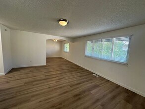 1075 Braddock Ct in Reno, NV - Building Photo - Building Photo