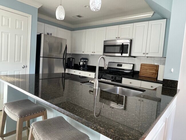 7 Granite Pl, Unit 413 in Gaithersburg, MD - Building Photo - Building Photo