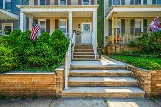 34 E 5th St in Bayonne, NJ - Building Photo - Building Photo