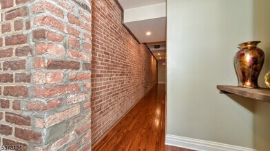 28 W Main St in Somerville, NJ - Building Photo - Building Photo
